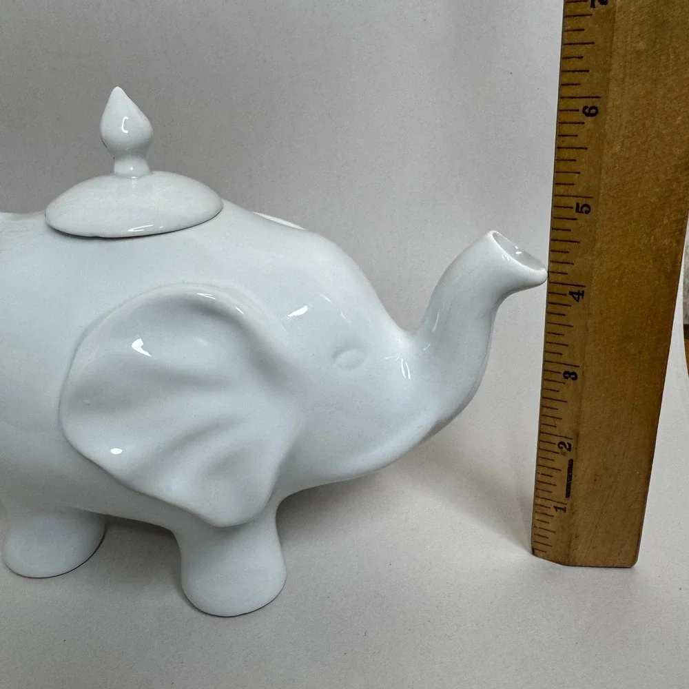 London‎ Pottery White Ceramic Elephant Teapot With Lid